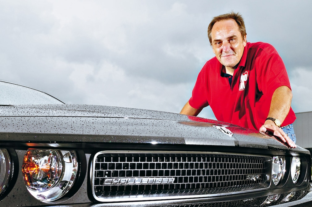 Dodge Challenger SRT-8