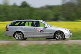 AUTOMOBIL TESTS-HÄRTETEST