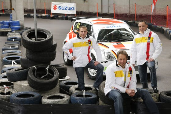 Das Suzuki Ralley Junior-Team: Florian Niegel (x), André Kachel(x) und Teamchef Niki Schelle.