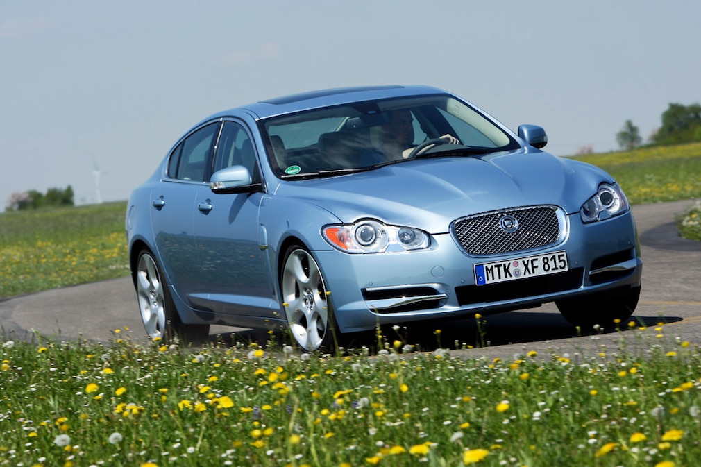 Jaguar XF SV8