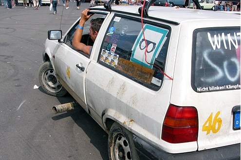 "Der ist verdammt laut!" Hagen Lichey rief mit seinem infernalisch lauten Ratten-Polo die Ordner auf den Plan – das war wohl zuviel des Blasens.