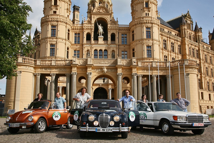 Volkswagen VW Cabrio 1303 Jaguar MK2 Mercedes 280 SE