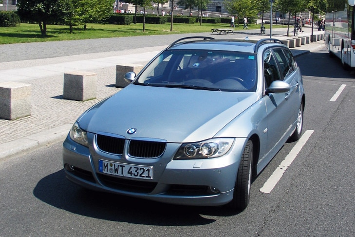 BMW 320i Touring Berlin Reichstag