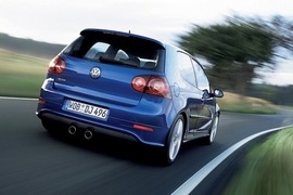 VW Golf R32