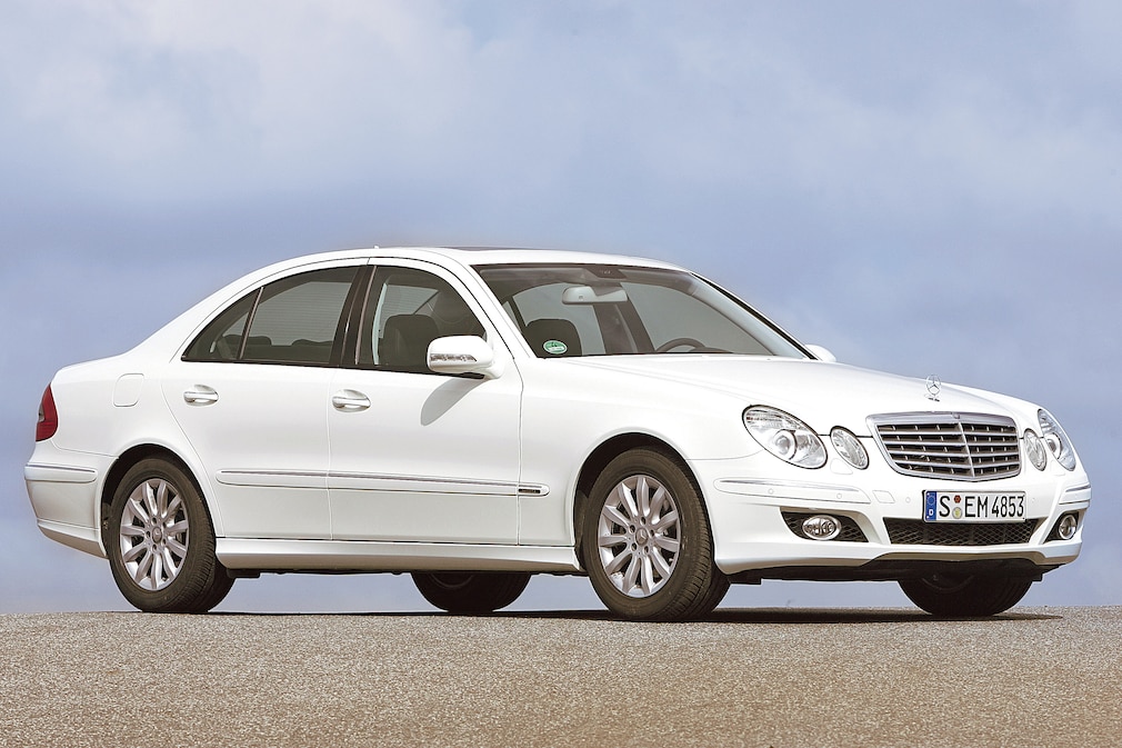 Mercedes-Benz E 300 Bluetec