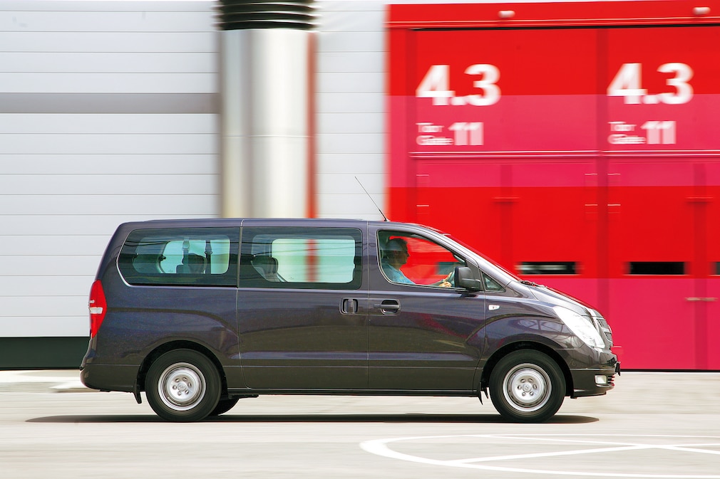 Hyundai H1 Travel