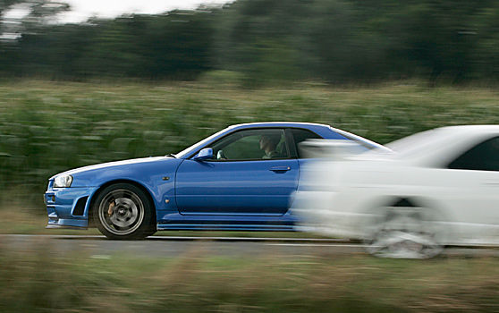 Gestern & Heute - 4 Generationen Nissan GT-R