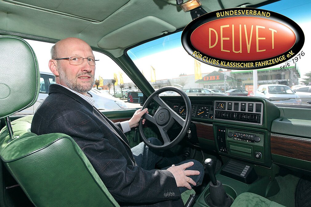 DEUVET Herr Schneider