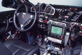 Gläserner Porsche Cayenne