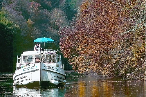 Herbstreisen mit dem Hausboot