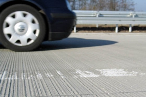 Teer-Panne auf der A20