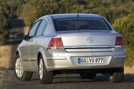 Opel Astra Stufenheck