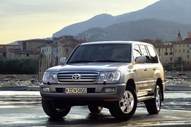 Facelift Toyota Land Cruiser 100