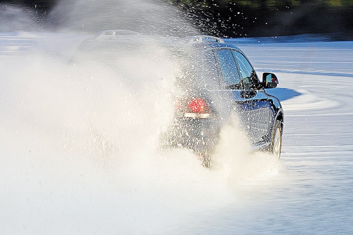 Traktion Schnee Winterreifentest 255/55 R 18