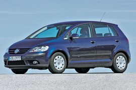 Volkswagen erhöht beim Basismodell vom Golf Plus um 175 Euro.
