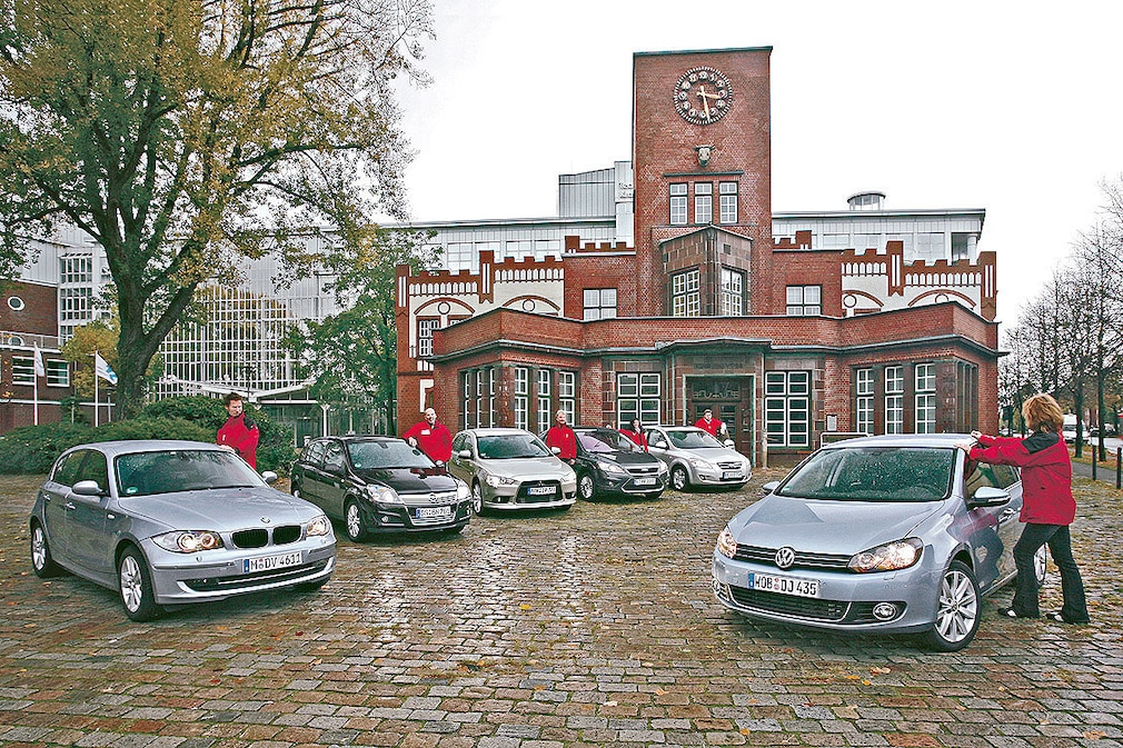 Mitsubishi Lancer Sportback 2.0 DI-D Kia cee'd 2.0 CRDI Ford Focus 2.0 TDCi BMW 118d Opel Astra 1.9 CDTI VW Golf 2.0 TDI