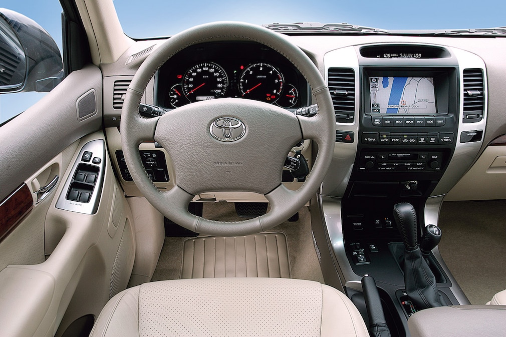 Toyota Land Cruiser 120
