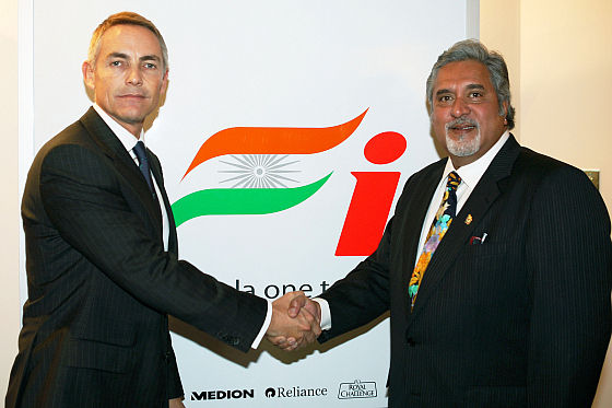 McLaren-Geschäftsführer Martin Whitmarsh und Force India-Boss Vijay Mallya