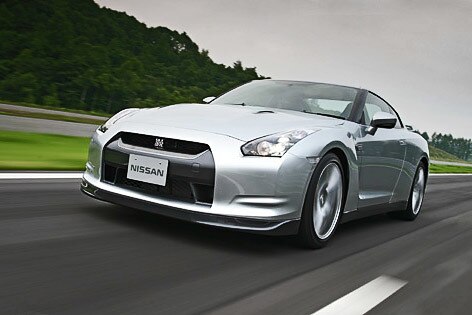 Nissan GT-R