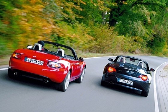 Mazda MX-5 gegen BMW Z4
