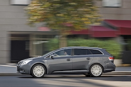 Test Toyota Avensis Combi (2009)