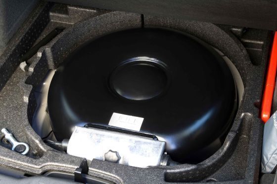 Gastank im Kofferraum