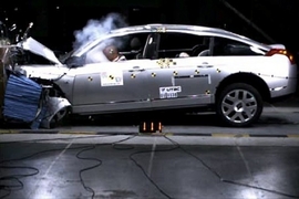 Citroën C6 im Crashtest