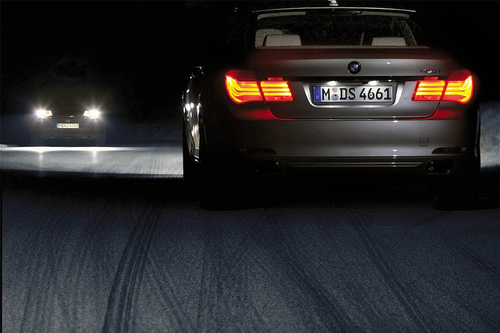 BMW 7er, adaptive Leuchtweitenregulierung