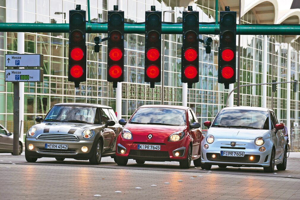 Fiat 500 Abarth Mini Cooper Renault Twingo RS