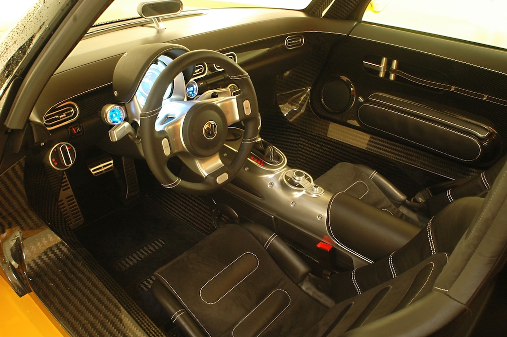 VW EcoRacer, Cockpit mit Armaturenträger