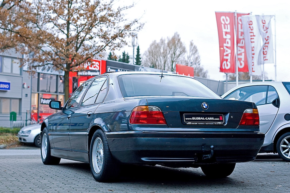Gebrauchtwagen BMW 750i