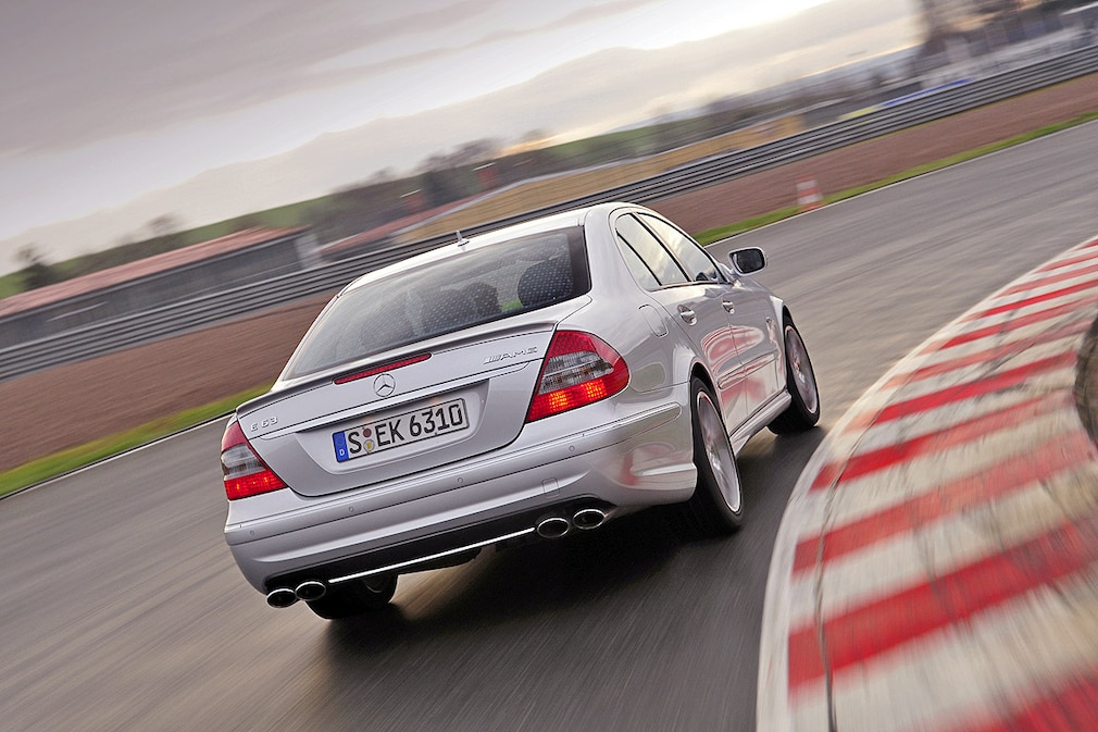 Mercedes-Benz E 63 AMG