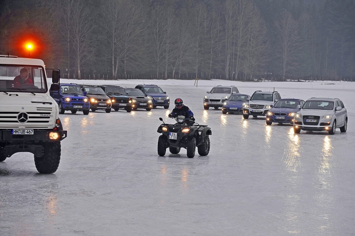 Suzuki Jimny Audi Q7 VW Tiguan Porsche Cayenne Fiat Panda BMW 3er Lada Niva Mercedes-Benz GLK Porsche 911 Turbo Subaru Impreza Mercedes-Benz Unimog Suzuki KingQuad Suzuki Jimny Audi Q7 VW Tiguan Porsche Cayenne Fiat Panda BMW 3er Lada Niva Mercedes-Benz GLK Porsche 911 Turbo Subaru Impreza Mercedes-Benz Unimog Suzuki KingQuad