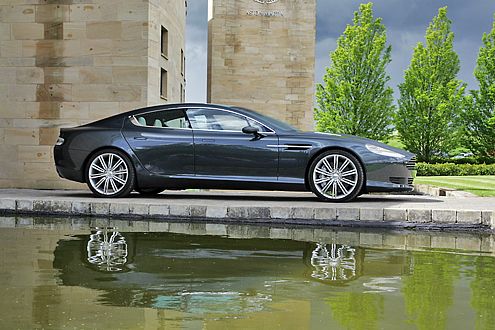 Lob muß erlaubt sein: Mit dem Rapide hat Aston Martin sich selbst übertroffen.