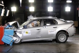 Alfa 159 im Crashtest