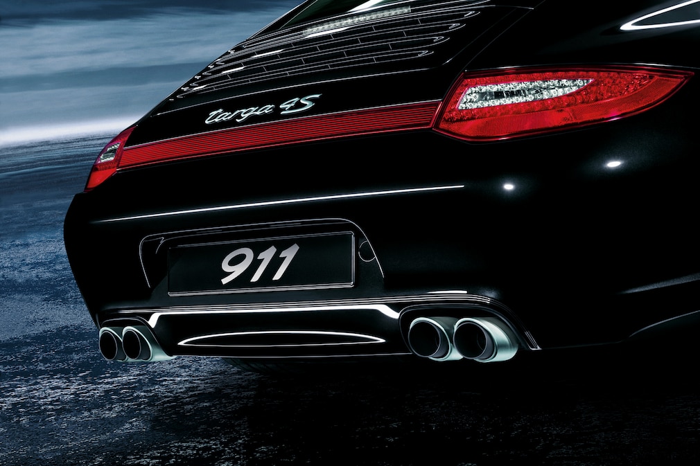 Porsche 911 Targa mit Sportauspuffanlage