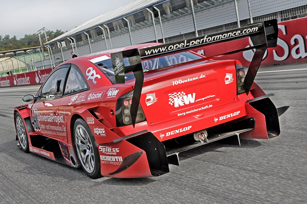 Opel Astra V8 Coupé