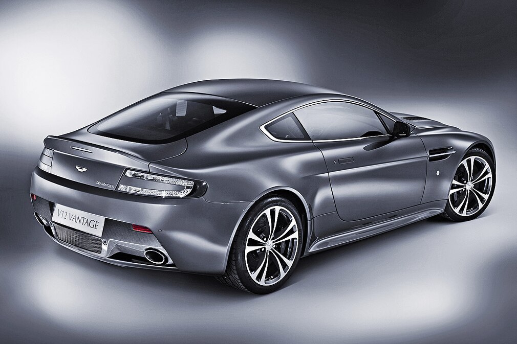 Aston Martin V12 Vantage