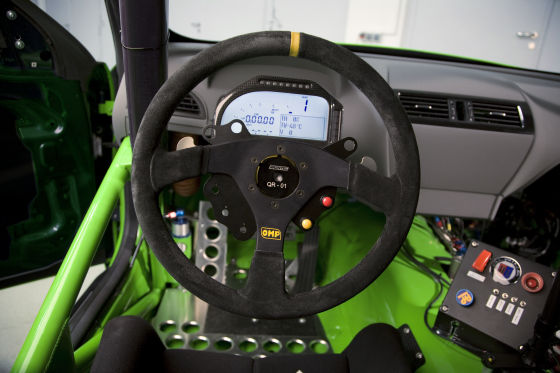 BMW Alpina B6 GT3, Cockpit