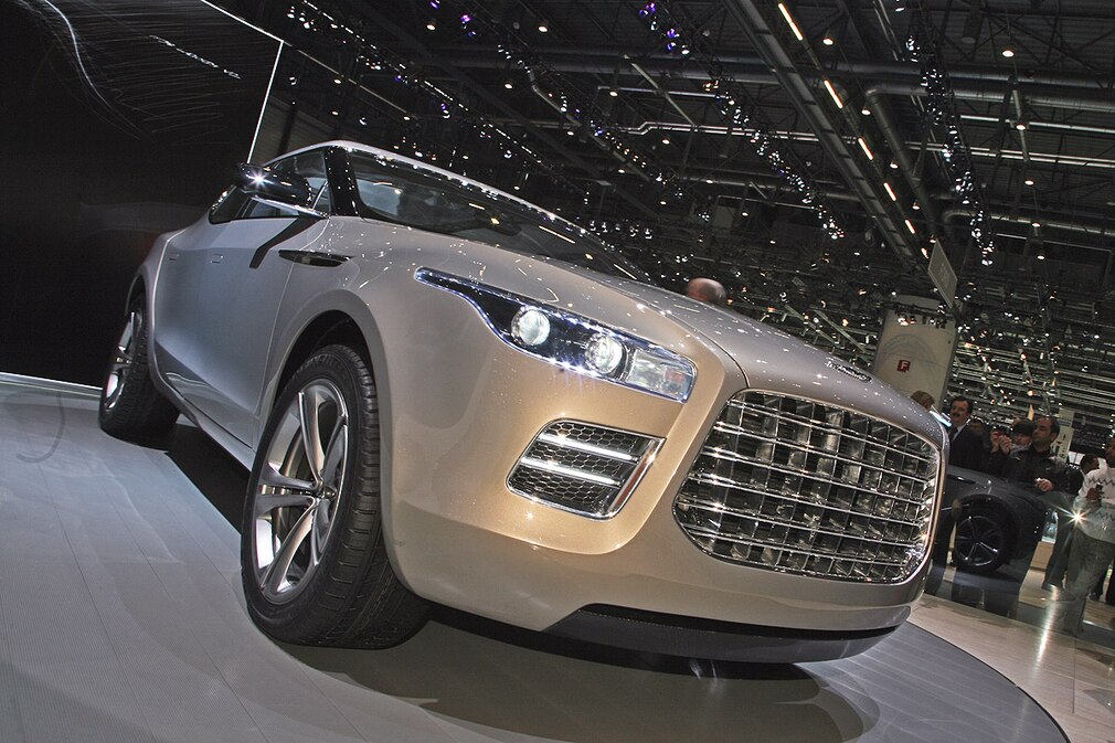 Aston Martin Lagonda