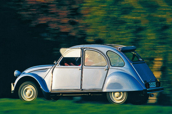 Citroën 2CV – Die „Ente“ schrieb Automobilgeschichte, Citroën