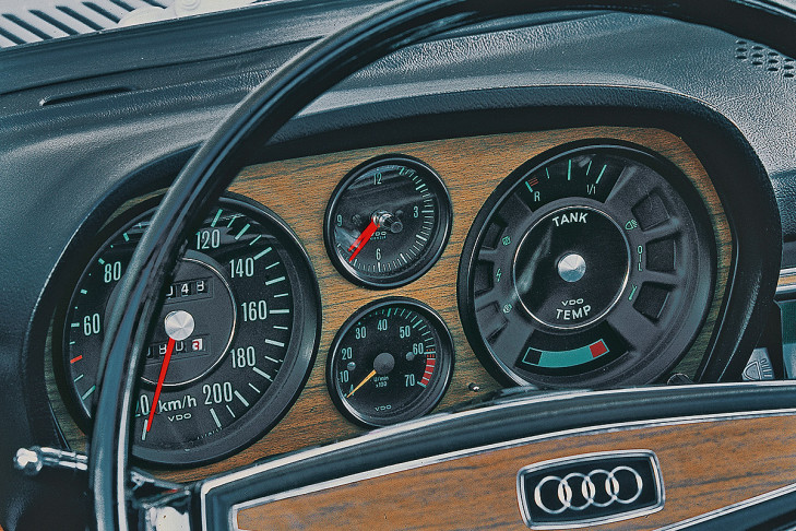 Audi 100 LS