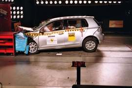 Crashtest VW Golf VI