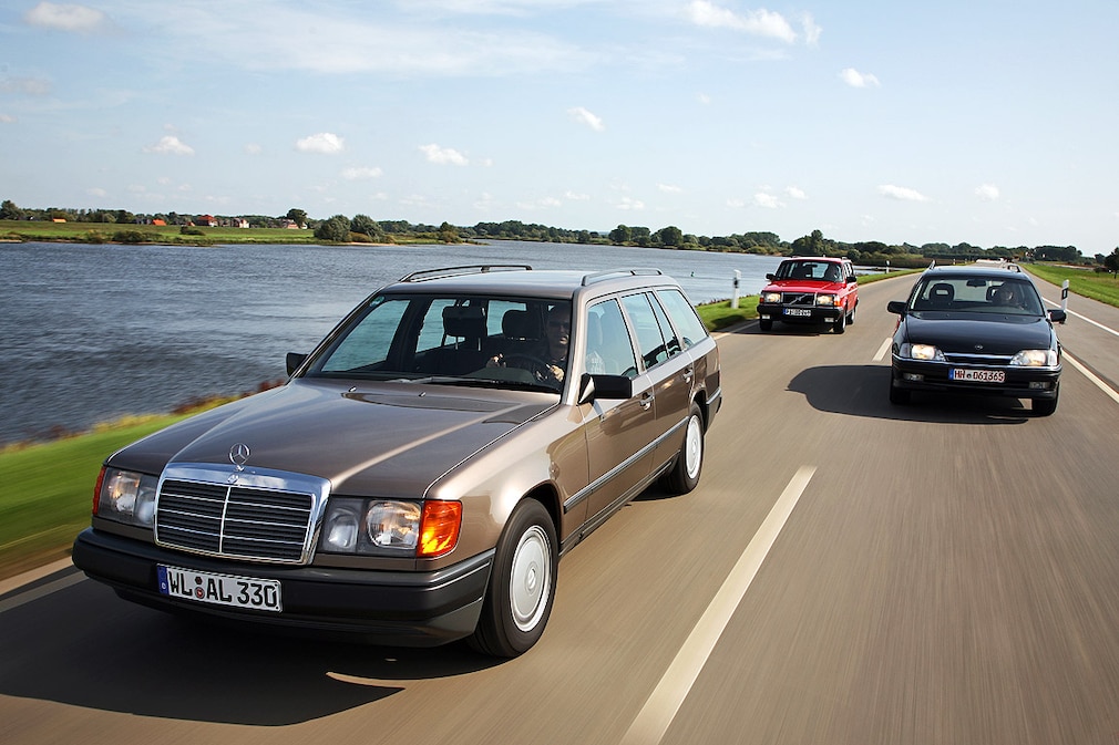 Mercedes 200 TE T-Modell Opel Omega 2.0i Caravan Volvo 240 Kombi