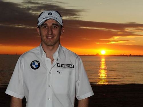 Donnerstagabend in Melbourne: Robert Kubica genießt den Sonnenuntergang