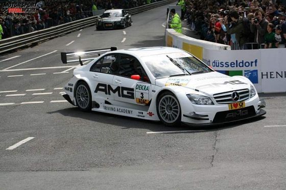 DTM-Präsentation 2009 in Düsseldorf, Paul di Resta DTM Mercedes-C-Klasse