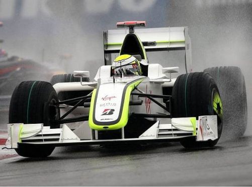 Jenson Button musste sich im Regen in China mit Platz drei begnügen