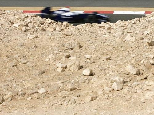 Nico Rosberg hofft, dass die Leistung des Autos nicht wieder im Sand verläuft...