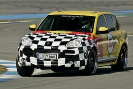Tracktest Porsche Cayenne S Renntaxi