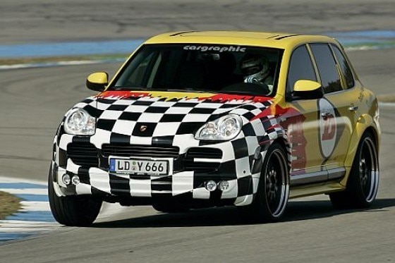 Tracktest Porsche Cayenne S Renntaxi